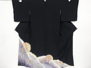 リサイクル　金彩波に桜模様刺繍留袖(比翼付き)
